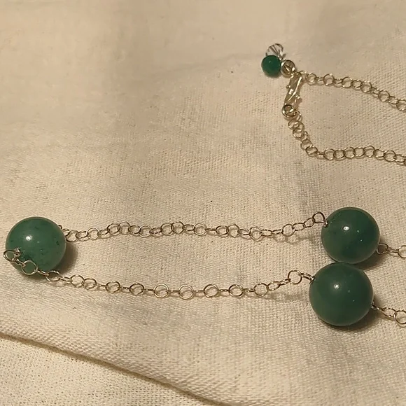 Necklace,925 silver chain,jade stones ,18 inches long - Picture 2 of 5